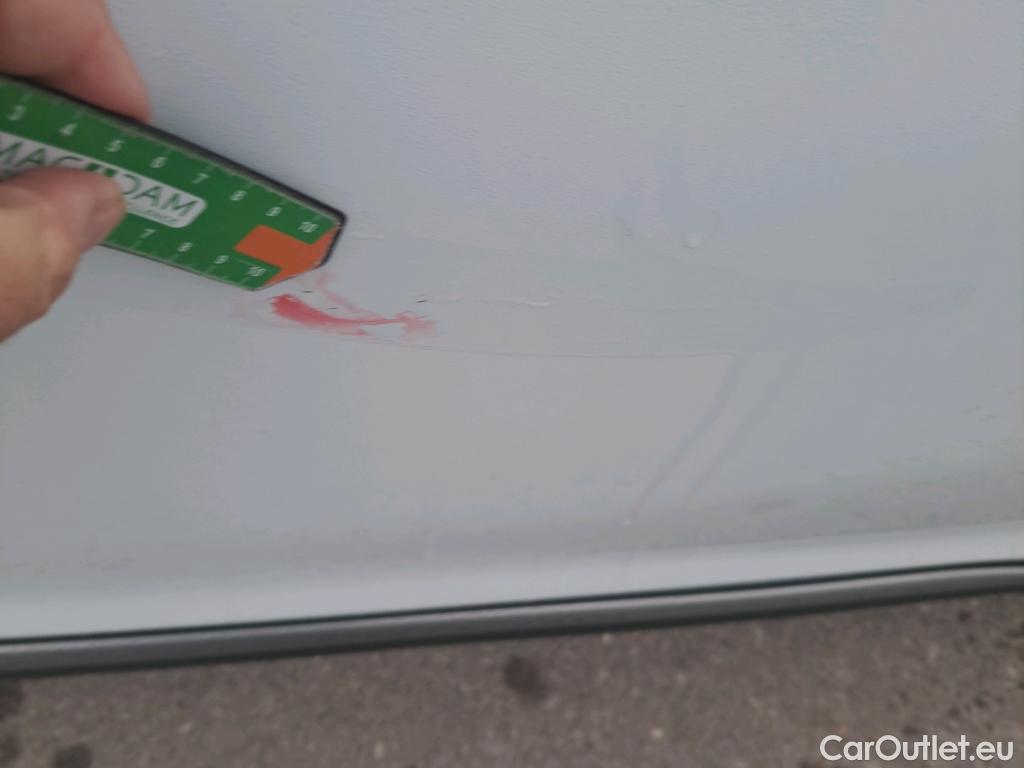  Hyundai  Konna HYUNDAI Kona / 2017 / 5P / todoterreno 1.6 GDI HEV SLE DCT #33