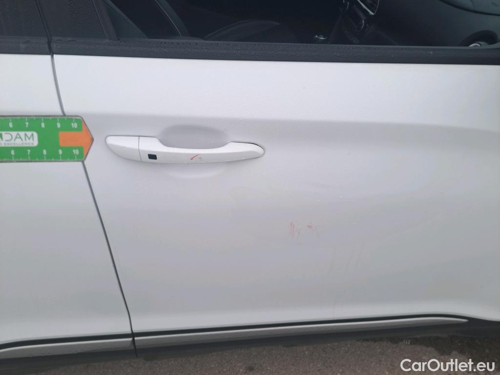  Hyundai  Konna HYUNDAI Kona / 2017 / 5P / todoterreno 1.6 GDI HEV SLE DCT #26