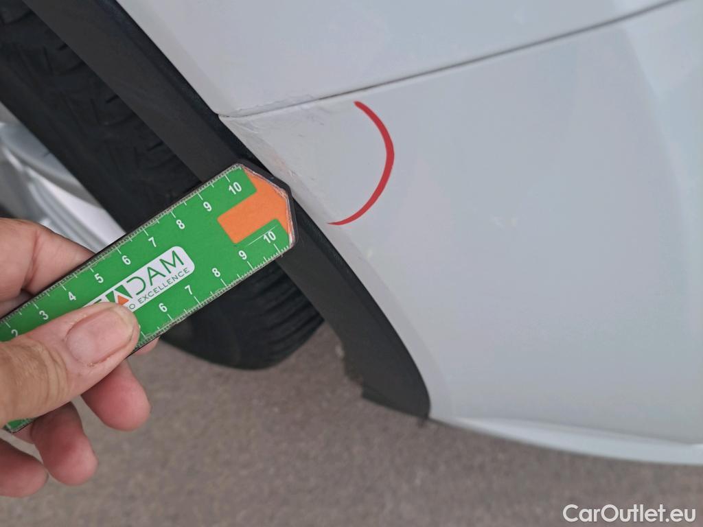  Ford  Kuga FORD  / 2016 / 5P / todoterreno 1.5 EcoBoost 88kW 4x2 Trend+ (CX) #6