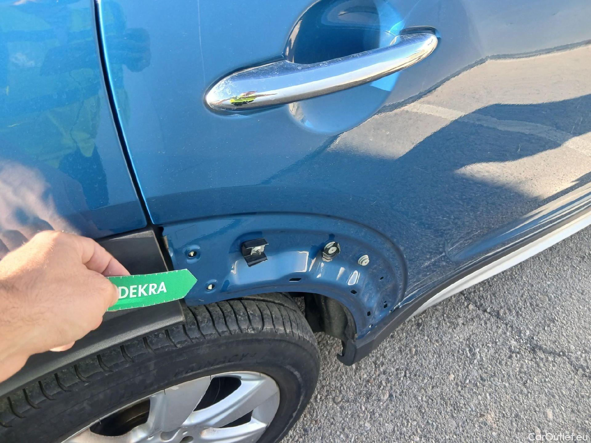  Mini  Countryman MINI  / 2016 / 5P / berlina con portón Cooper S E ALL4 #40