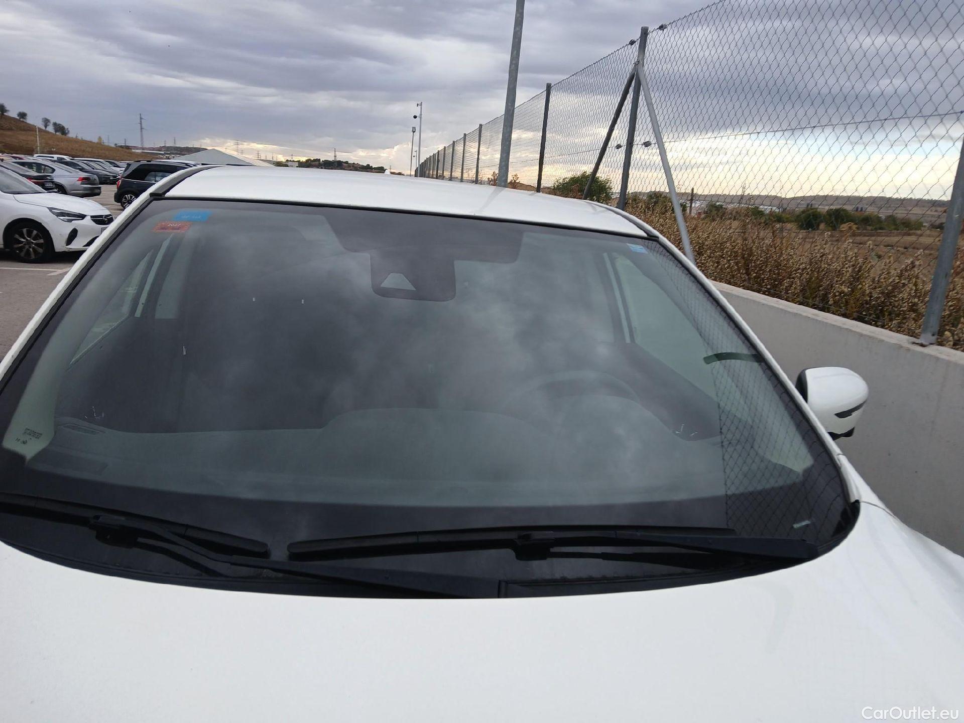  Nissan  Qashqai NISSAN  / 2017 / 5P / todoterreno dCi 150CV (110kW) N-CONNECTA (AC) #6