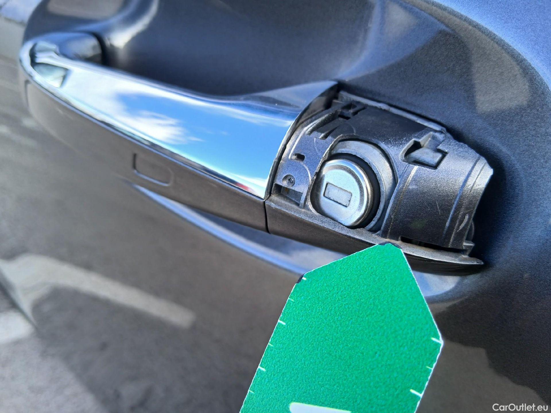  Mercedes  GLB Clase   200 d (247.612)AMG AMG Line 150CV AT8 E6d #19