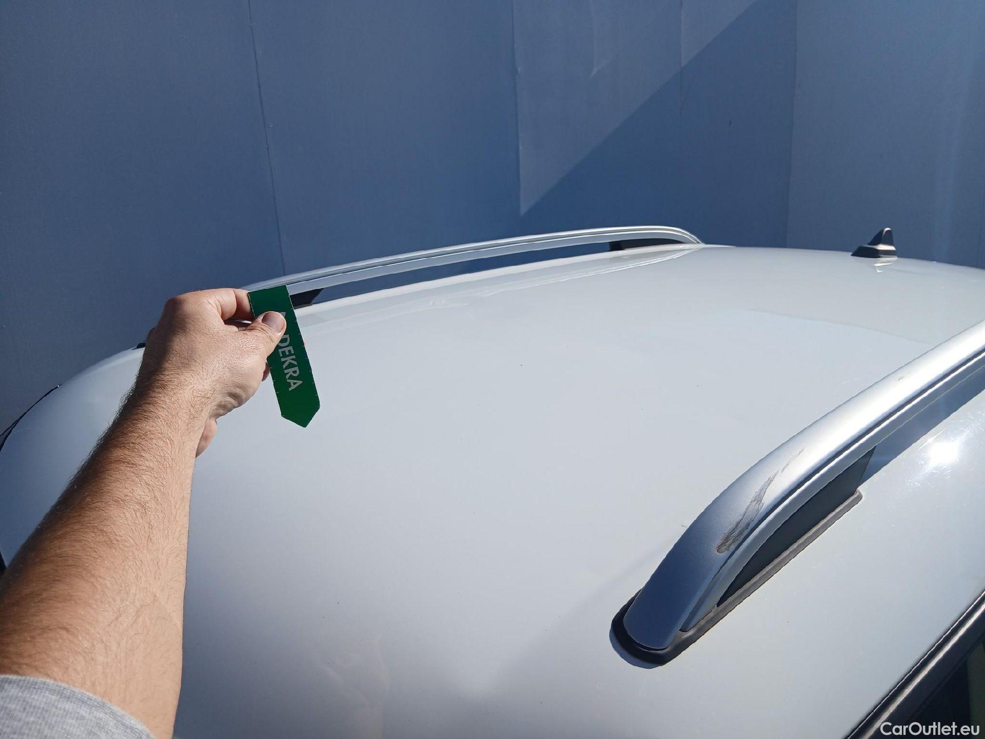  Mini  Countryman MINI  / 2016 / 5P / berlina con portón Cooper S E ALL4 #18