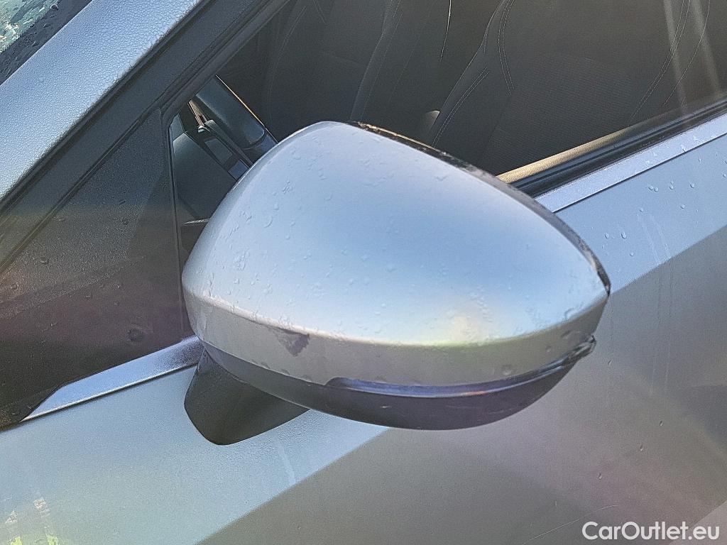  Nissan  Qashqai NISSAN  / 2021 / 5P / todoterreno DIG-T 103kW (140CV) mHEV 4x2 Acenta #15