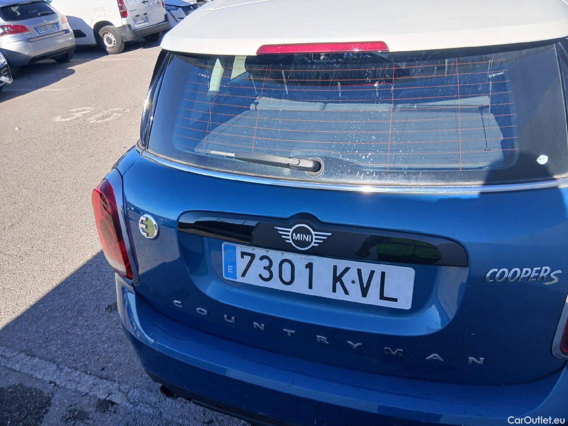  Mini  Countryman MINI  / 2016 / 5P / berlina con portón Cooper S E ALL4 #36