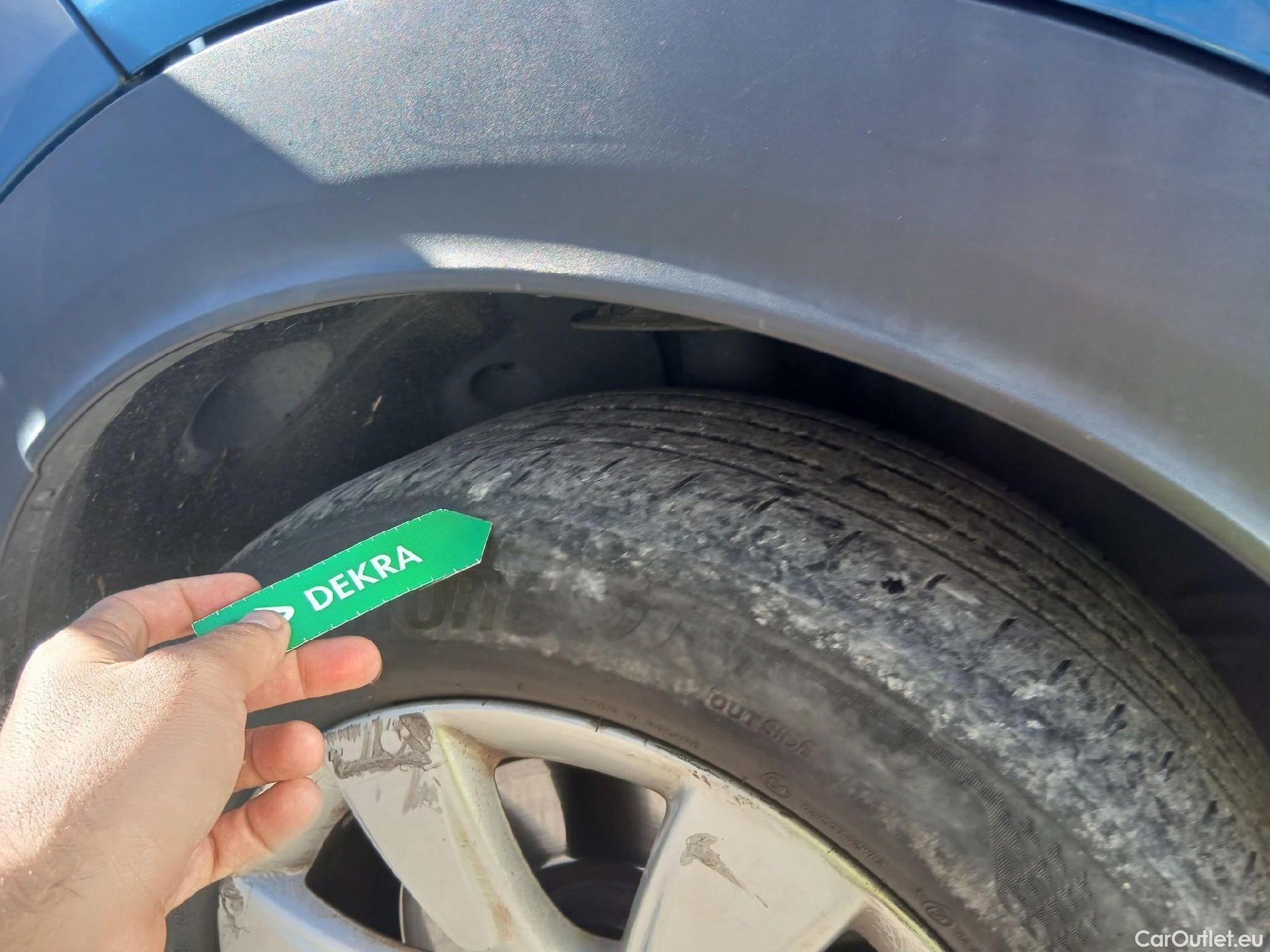  Mini  Countryman MINI  / 2016 / 5P / berlina con portón Cooper S E ALL4 #13