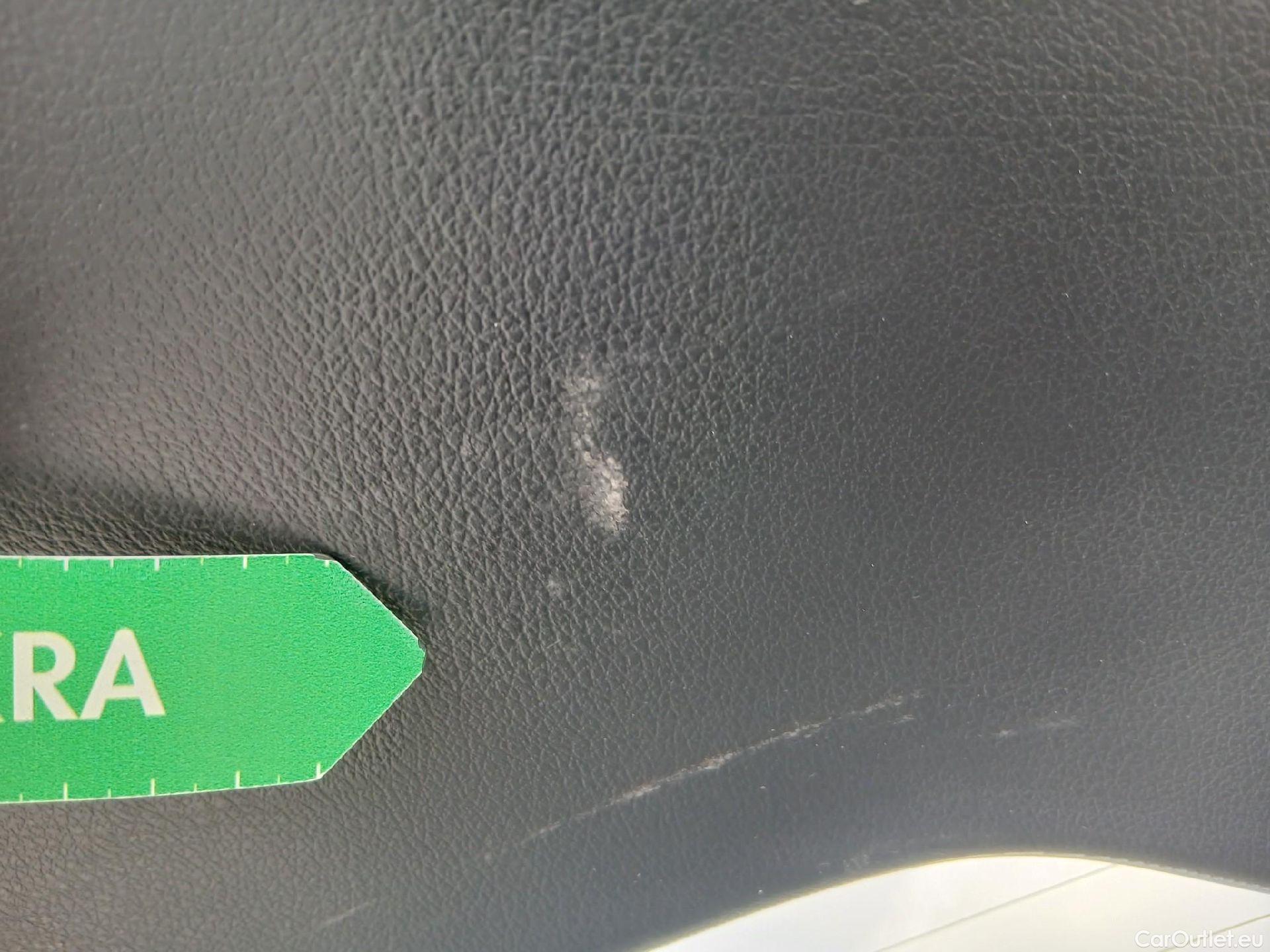  Mercedes  GLB Clase   200 d (247.612)AMG AMG Line 150CV AT8 E6d #34