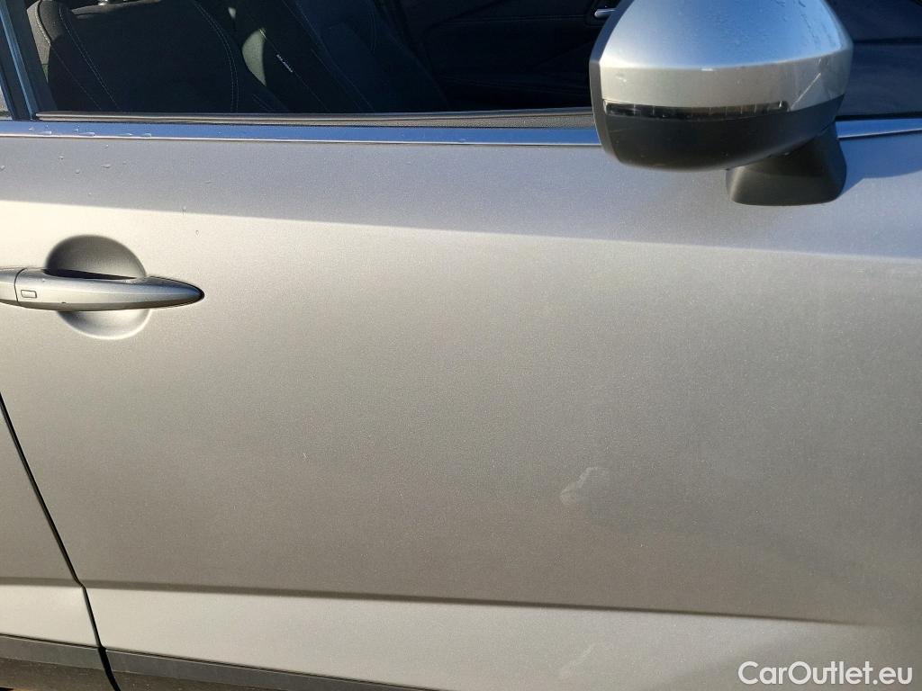  Nissan  Qashqai NISSAN  / 2021 / 5P / todoterreno DIG-T 103kW (140CV) mHEV 4x2 Acenta #20