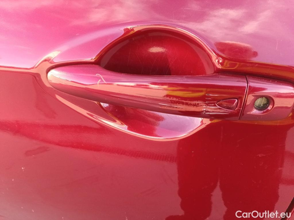  Nissan  Qashqai NISSAN  / 2017 / 5P / todoterreno dCi 96 kW (130 CV) N-CONNECTA #32