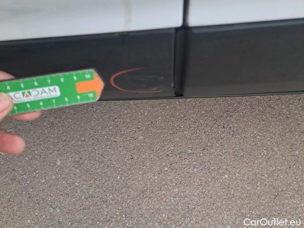  Ford  Kuga FORD  / 2016 / 5P / todoterreno 1.5 EcoBoost 88kW 4x2 Trend+ (CX) #8