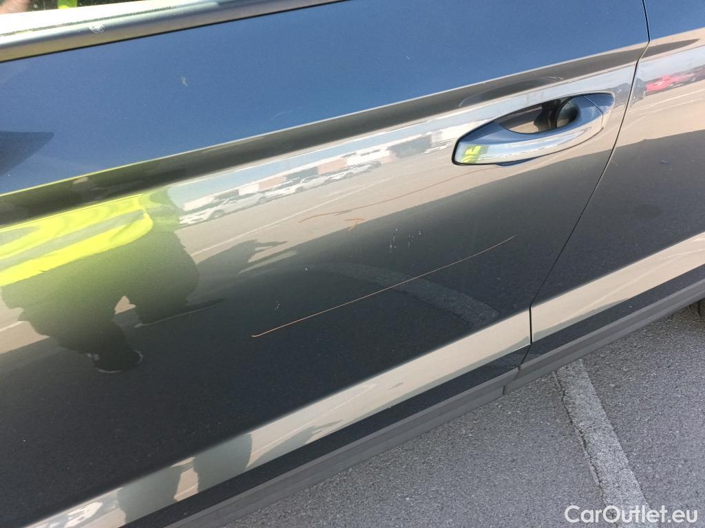  Seat  ATECA SEAT  / 2016 / 5P / todoterreno 1.5 TSI 110kW DSG S&S Style Go #1