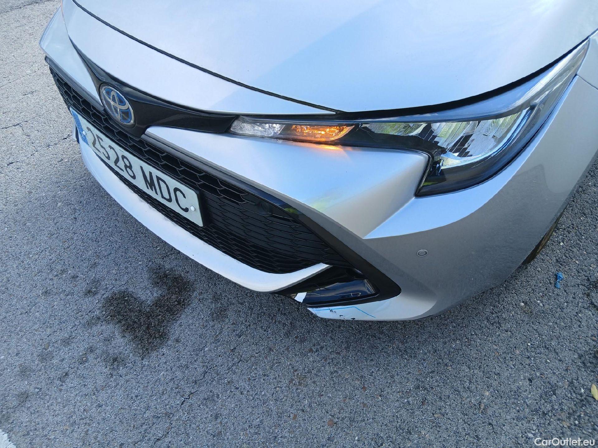  Toyota  Corolla TOYOTA  / 2019 / 5P / familiar 1.8 125H ACTIVE TECH E-CVT TOU SPORT #9