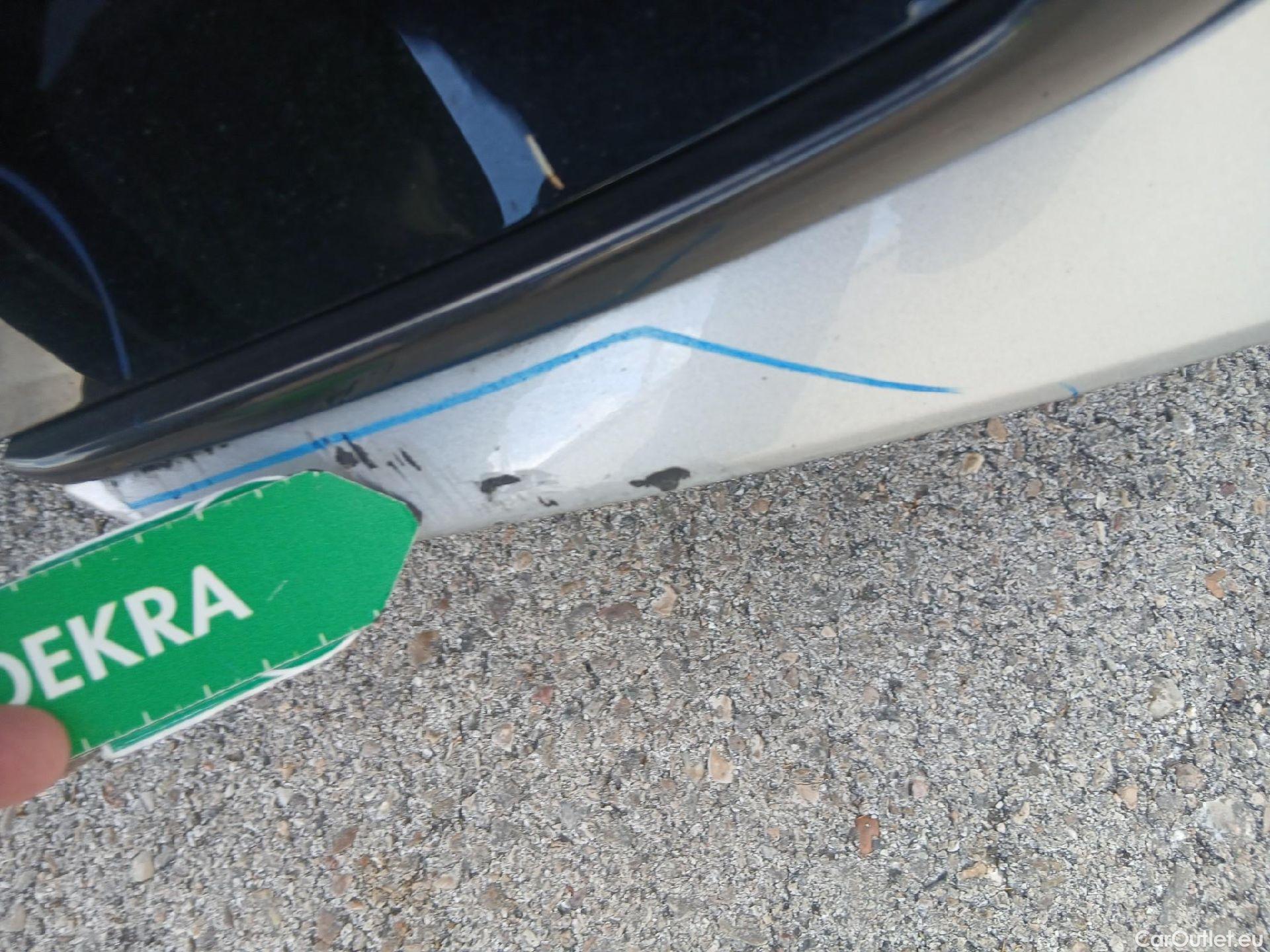  Toyota  Corolla TOYOTA  / 2019 / 5P / familiar 1.8 125H ACTIVE TECH E-CVT TOU SPORT #8