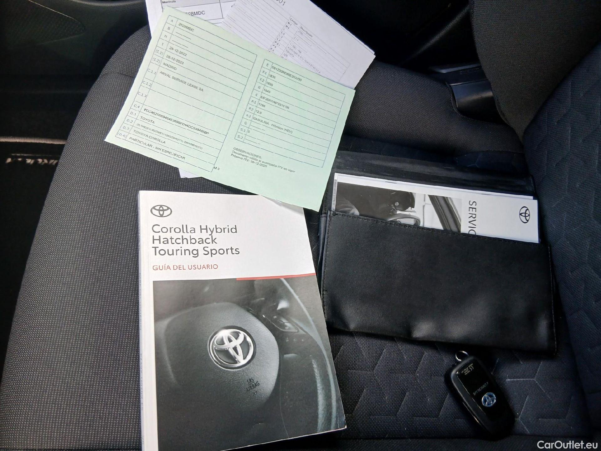  Toyota  Corolla TOYOTA  / 2019 / 5P / familiar 1.8 125H ACTIVE TECH E-CVT TOU SPORT #1