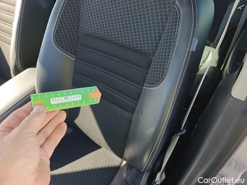  Renault  Scenic RENAULT SCÉNIC 5p 3G monovolumen compacto BOSE Energy dCi 130 eco2 Euro 6 #29