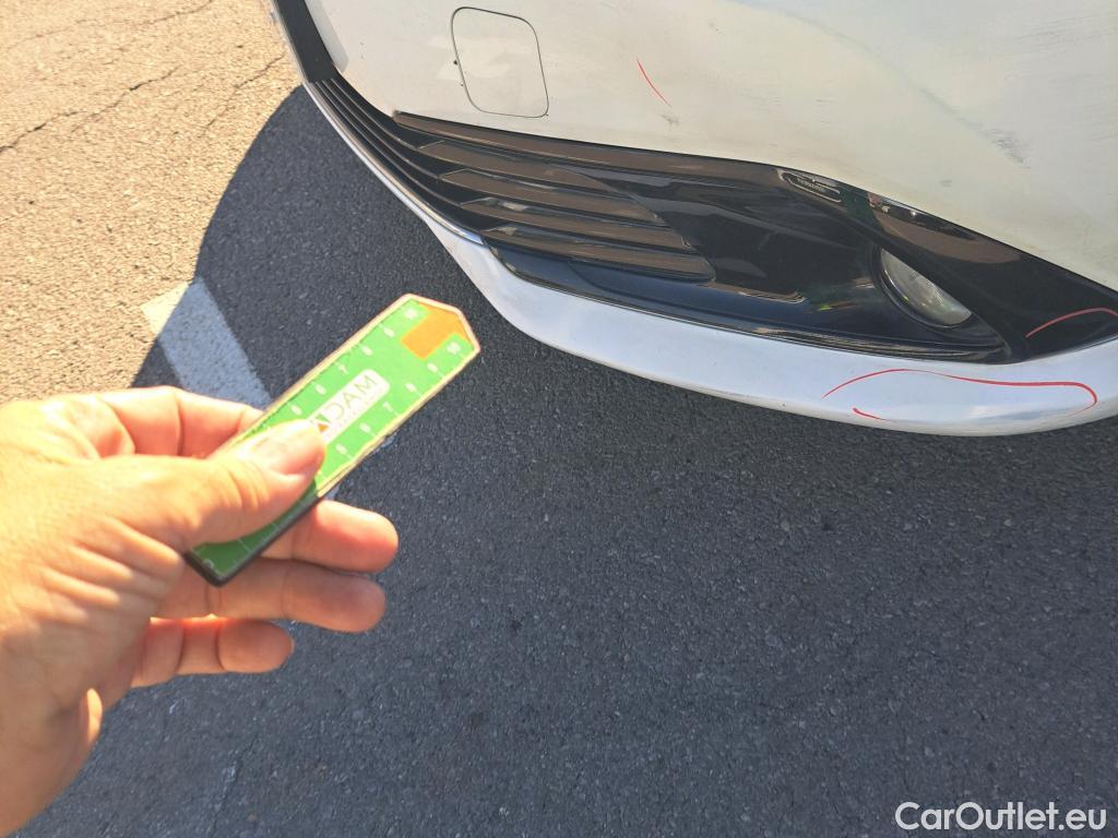  Toyota  Auris TOYOTA  5p 2G berlina con portón 1.8 140H Hybrid Feel! Edition #28