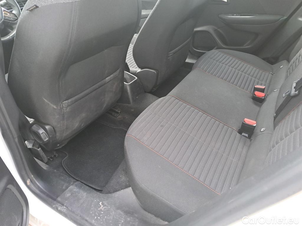  Peugeot  2008 PEUGEOT  / 2019 / 5P / todoterreno Active BlueHDI 81kW (110CV) #22