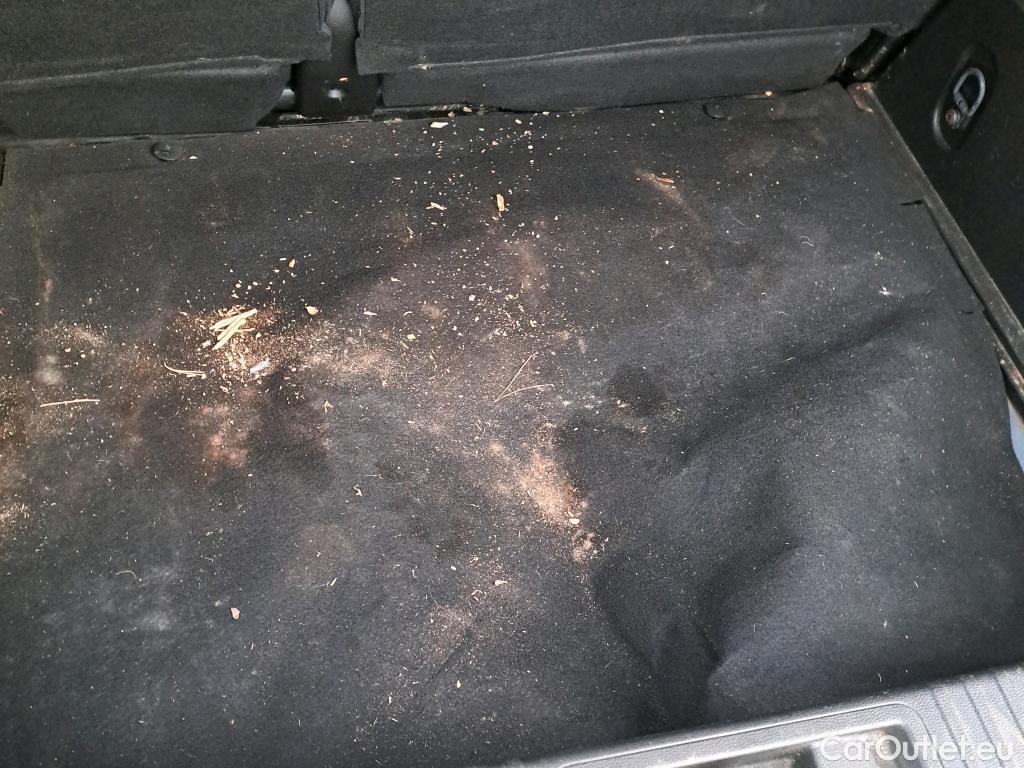  Renault  Captur RENAULT  / 2020 / 5P / todoterreno Intens TCe 90 #3