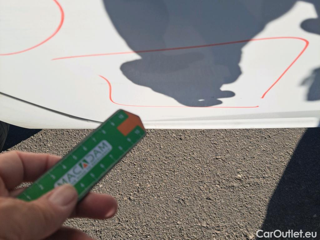  Toyota  Auris TOYOTA  5p 2G berlina con portón 1.8 140H Hybrid Feel! Edition #2