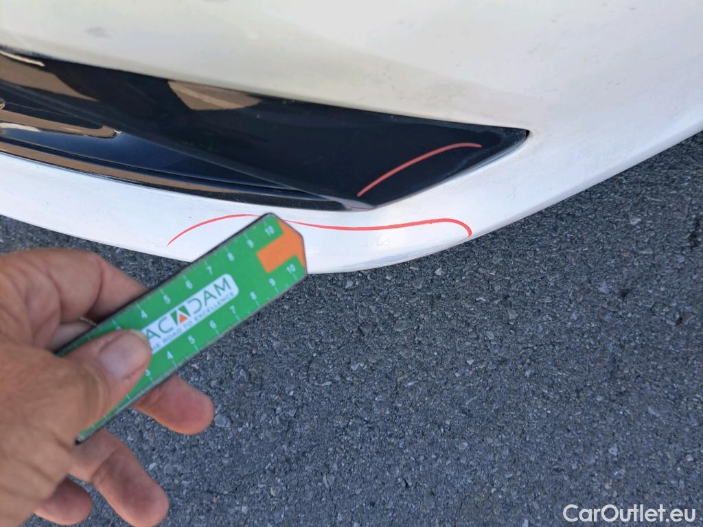  Toyota  Auris TOYOTA  5p 2G berlina con portón 1.8 140H Hybrid Feel! Edition #29