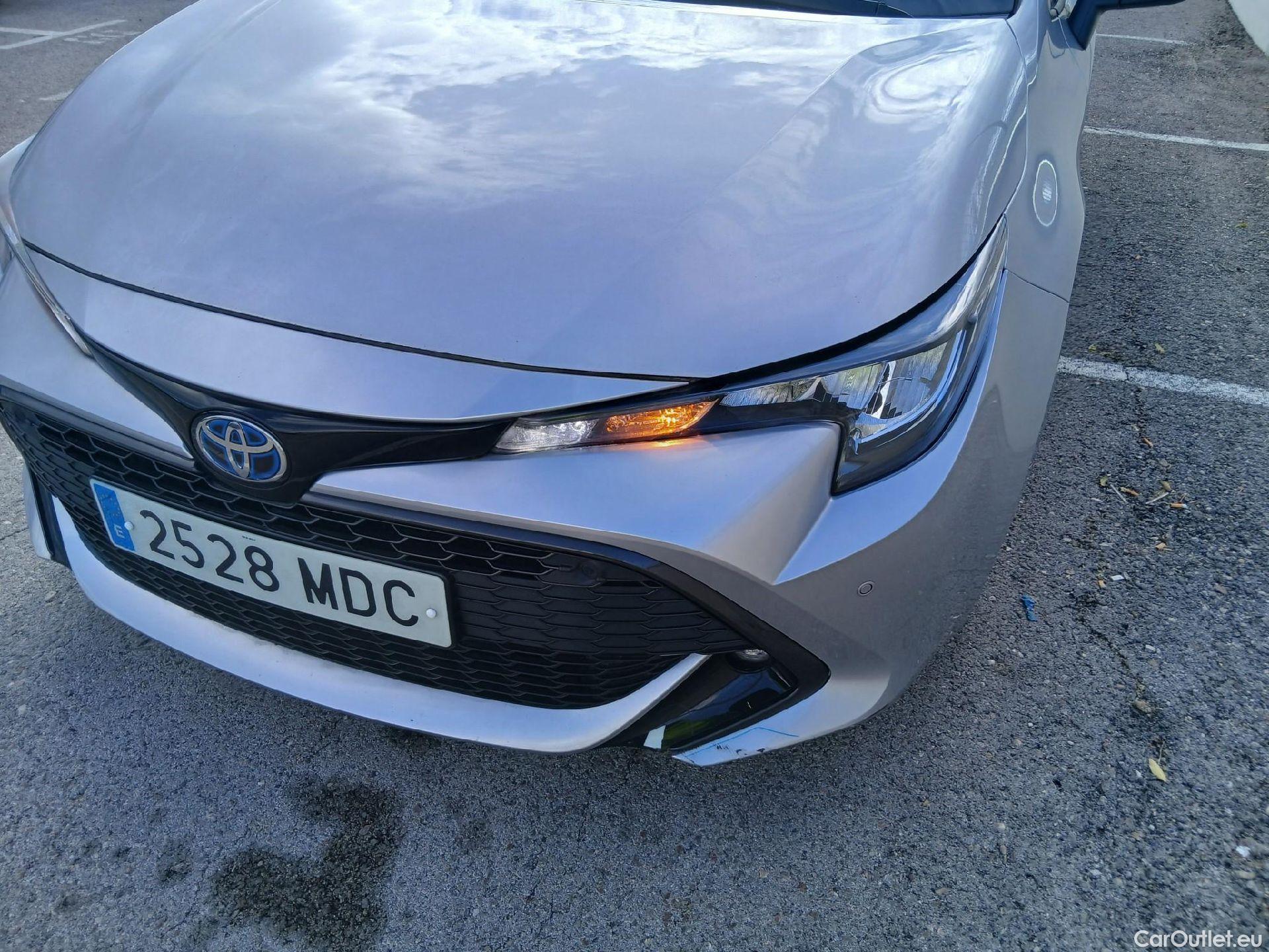  Toyota  Corolla TOYOTA  / 2019 / 5P / familiar 1.8 125H ACTIVE TECH E-CVT TOU SPORT #7