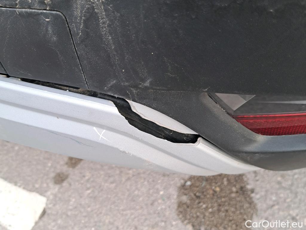  Renault  Captur RENAULT  / 2020 / 5P / todoterreno Intens TCe 90 #2