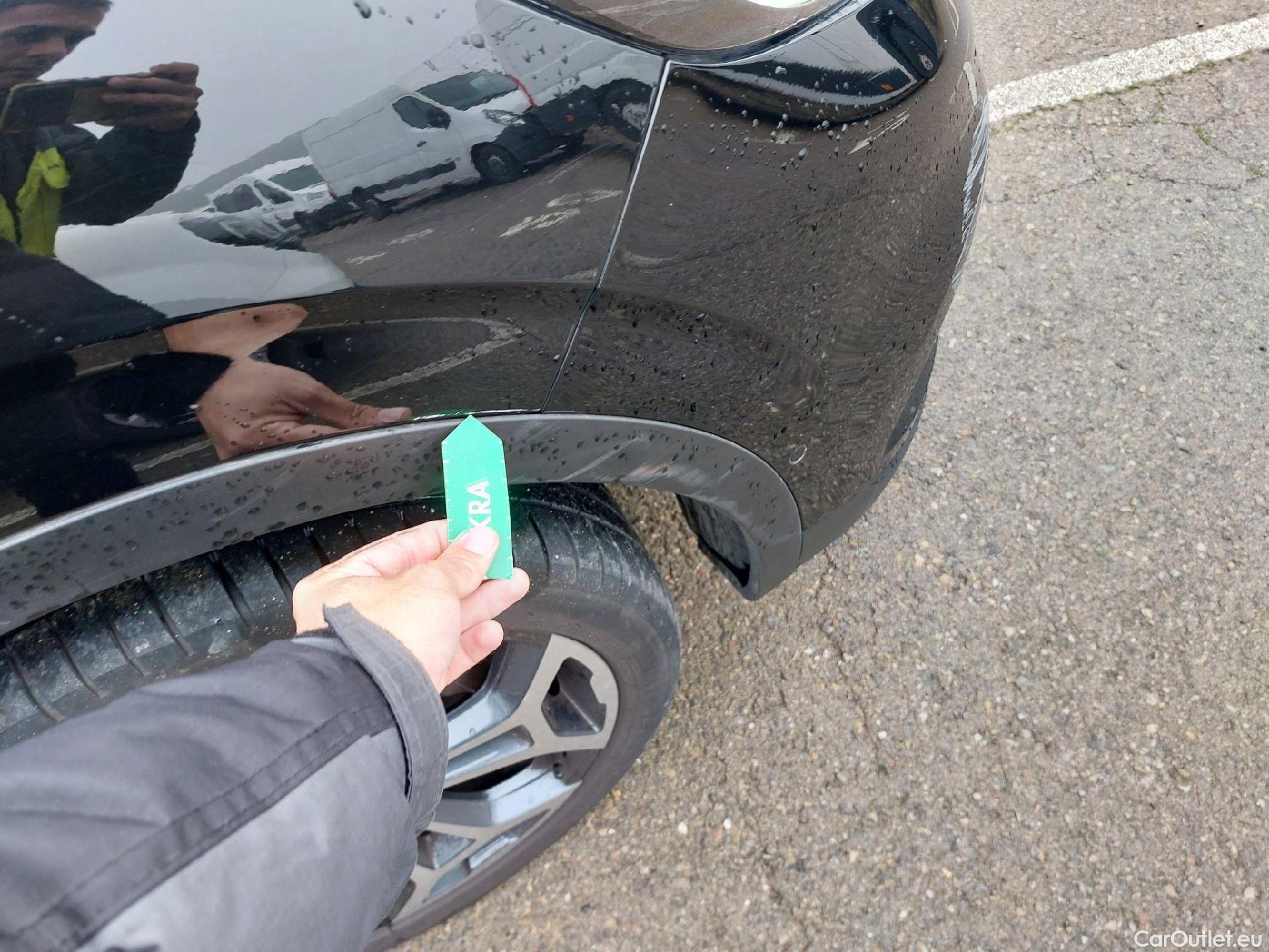  Renault  Kadjar RENAULT  / 2019 / 5P / crossover Techno GPF TCe 103kW (140CV) EDC #24