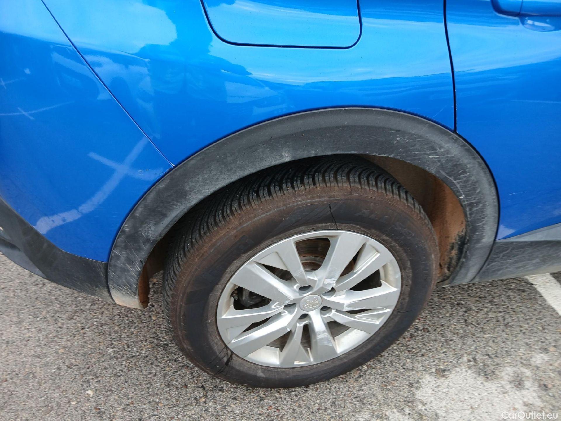  Peugeot  3008 PEUGEOT  / 2020 / 5P / todoterreno 1.2 PureTech 96KW S&S Active Pack #9