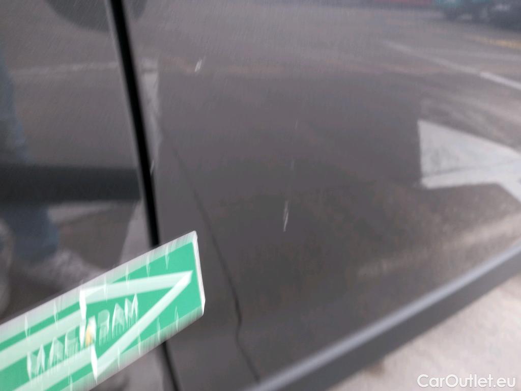  Toyota  RAV4 TOYOTA  / 2018 / 5P / todoterreno 2.5l 220H Advance #31