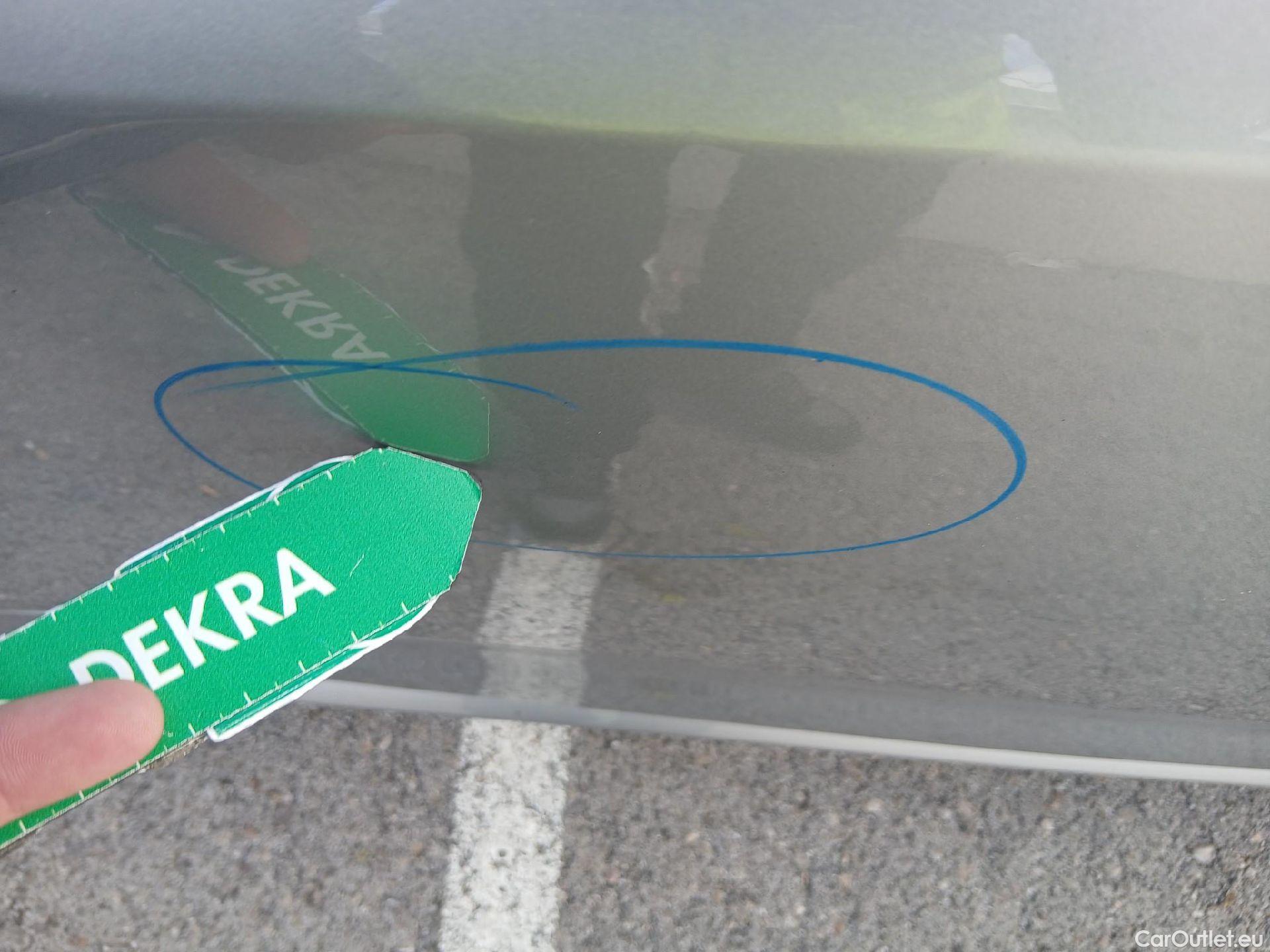  Toyota  Corolla TOYOTA  / 2019 / 5P / familiar 1.8 125H ACTIVE TECH E-CVT TOU SPORT #15