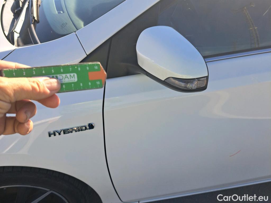  Toyota  Auris TOYOTA  5p 2G berlina con portón 1.8 140H Hybrid Feel! Edition #16