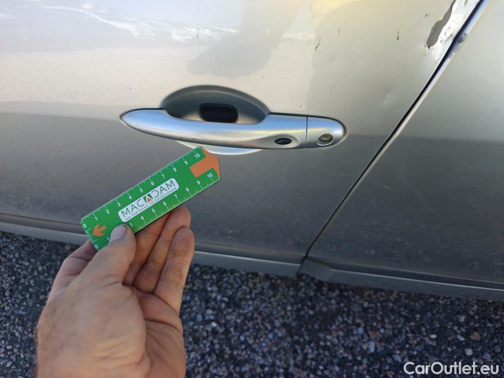  Renault  Scenic RENAULT SCÉNIC 5p 3G monovolumen compacto BOSE Energy dCi 130 eco2 Euro 6 #61