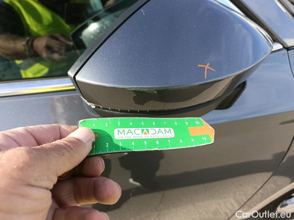  Skoda  Octavia SKODA  / 2020 / 5P / familiar Combi 2.0 TDI 85kW(115CV) DSG Ambition #24