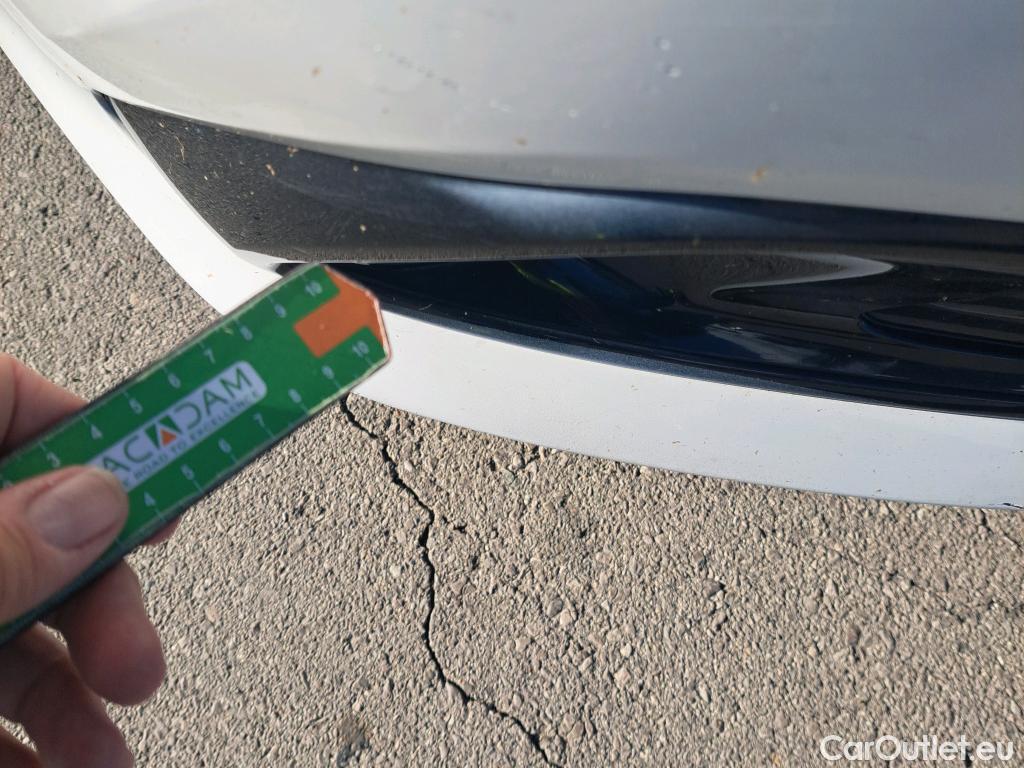  Toyota  Auris TOYOTA  5p 2G berlina con portón 1.8 140H Hybrid Feel! Edition #27