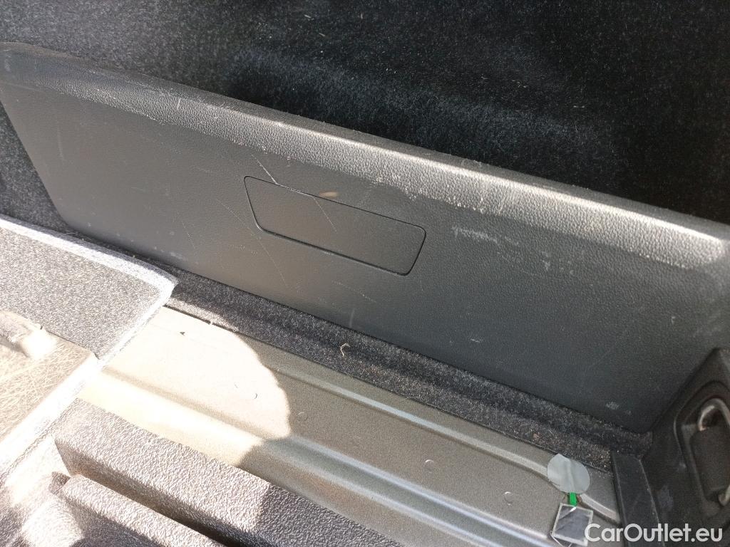  Skoda  Octavia SKODA  / 2020 / 5P / familiar Combi 2.0 TDI 85kW(115CV) DSG Ambition #18