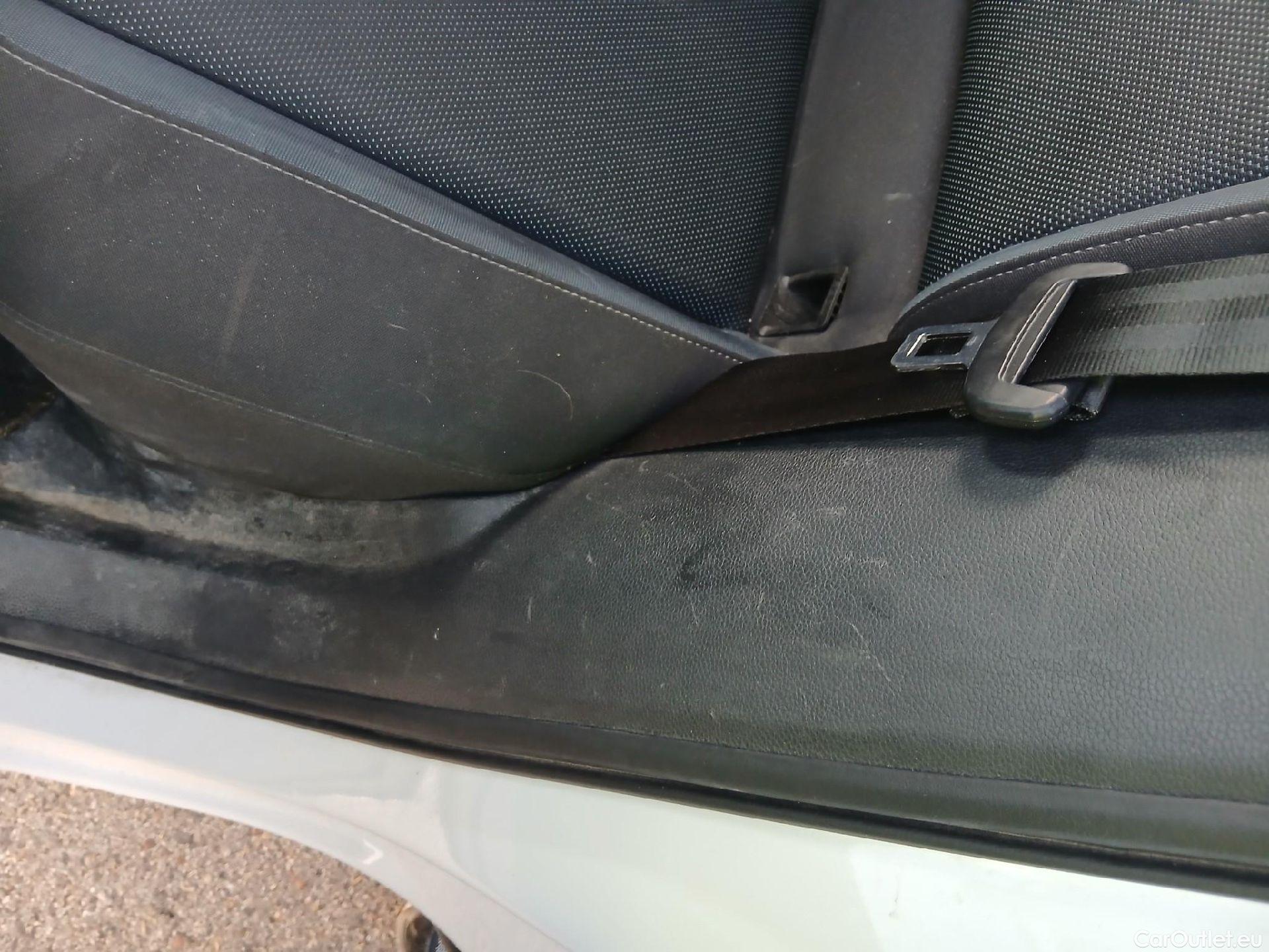  Seat  ATECA SEAT  / 2016 / 5P / todoterreno 1.6 TDI 85kW (115CV) St&Sp Style Eco #6