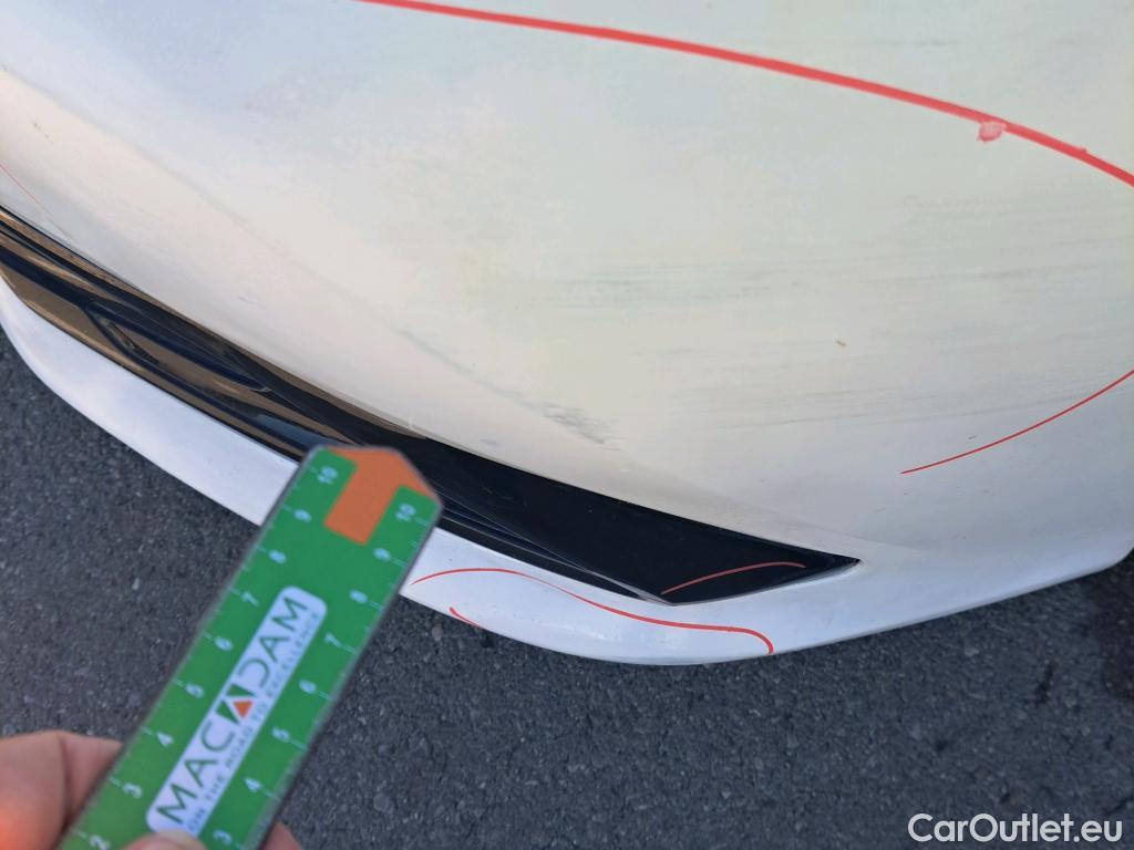  Toyota  Auris TOYOTA  5p 2G berlina con portón 1.8 140H Hybrid Feel! Edition #19