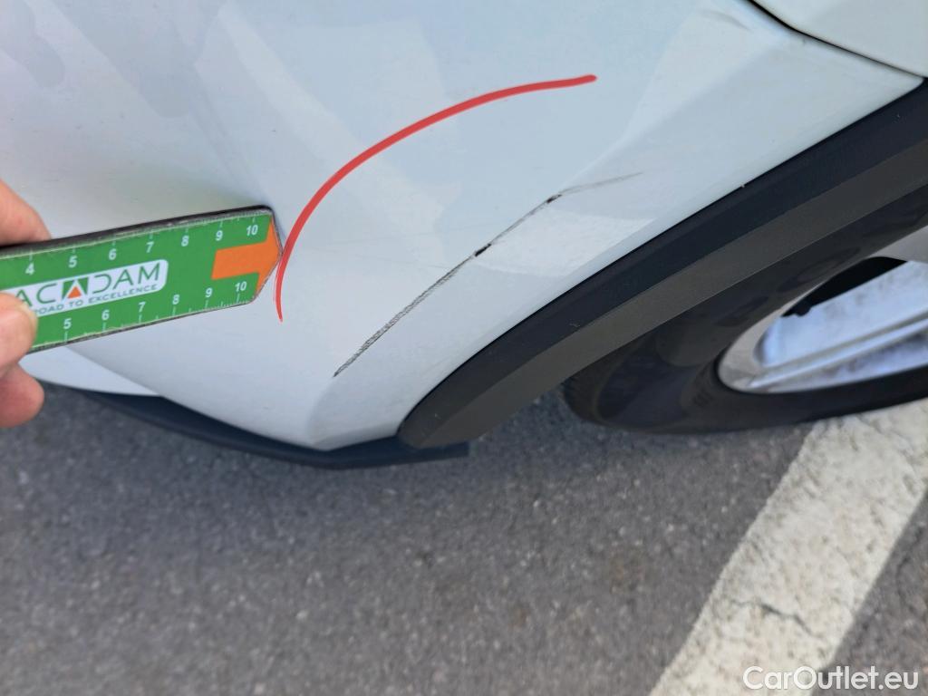  Toyota  C-HR TOYOTA  / 2019 / 5P / todoterreno 1.8 125H Active #16