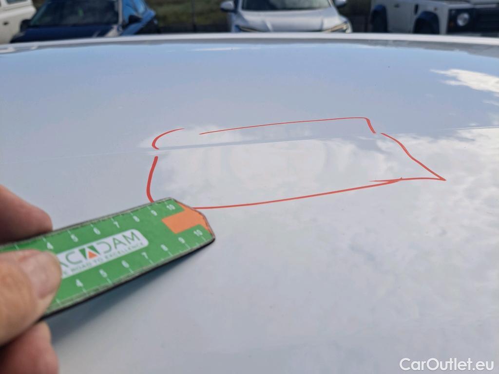  Toyota  C-HR TOYOTA  / 2019 / 5P / todoterreno 1.8 125H Active #2