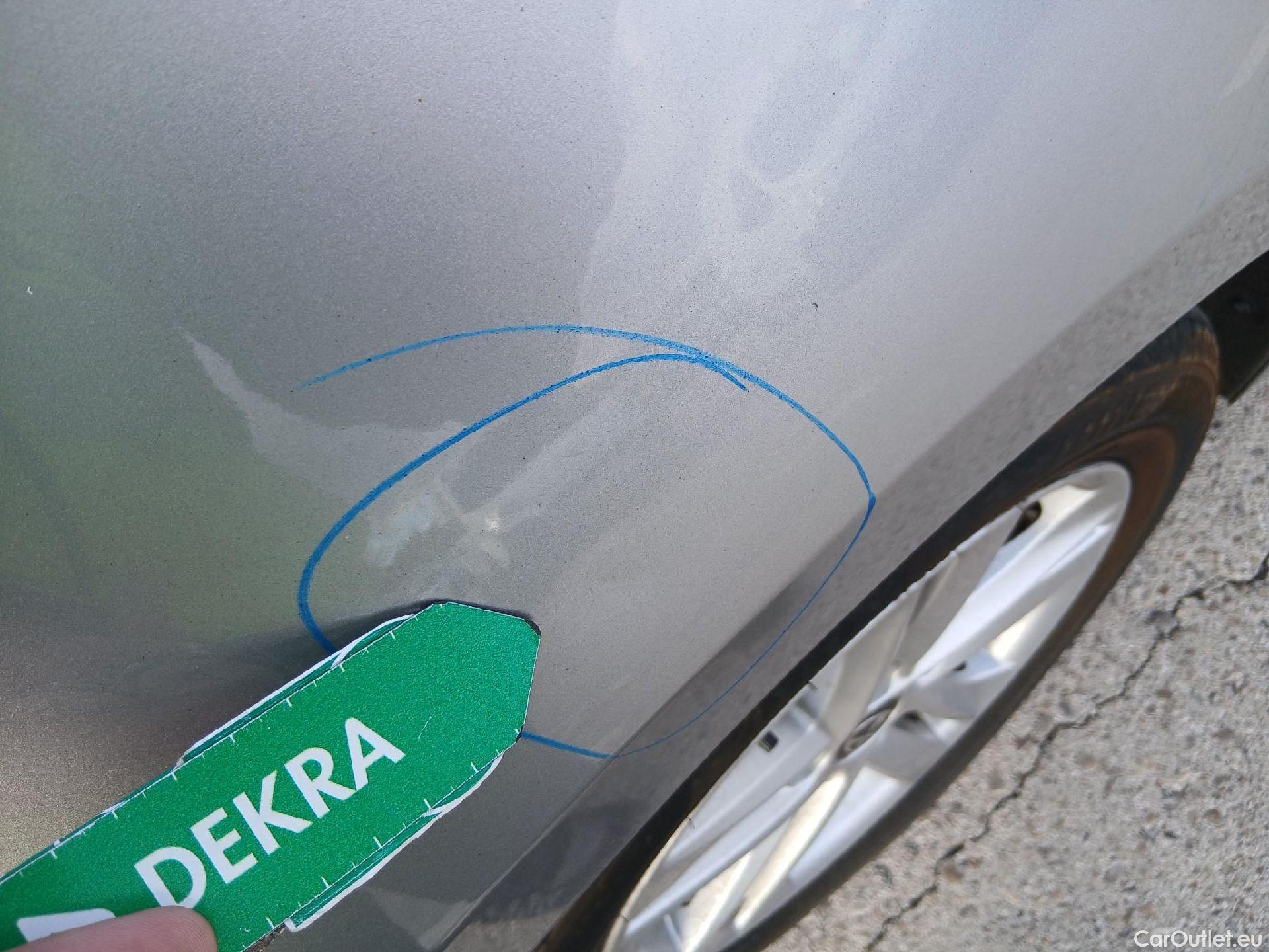  Toyota  Corolla TOYOTA  / 2019 / 5P / familiar 1.8 125H ACTIVE TECH E-CVT TOU SPORT #26