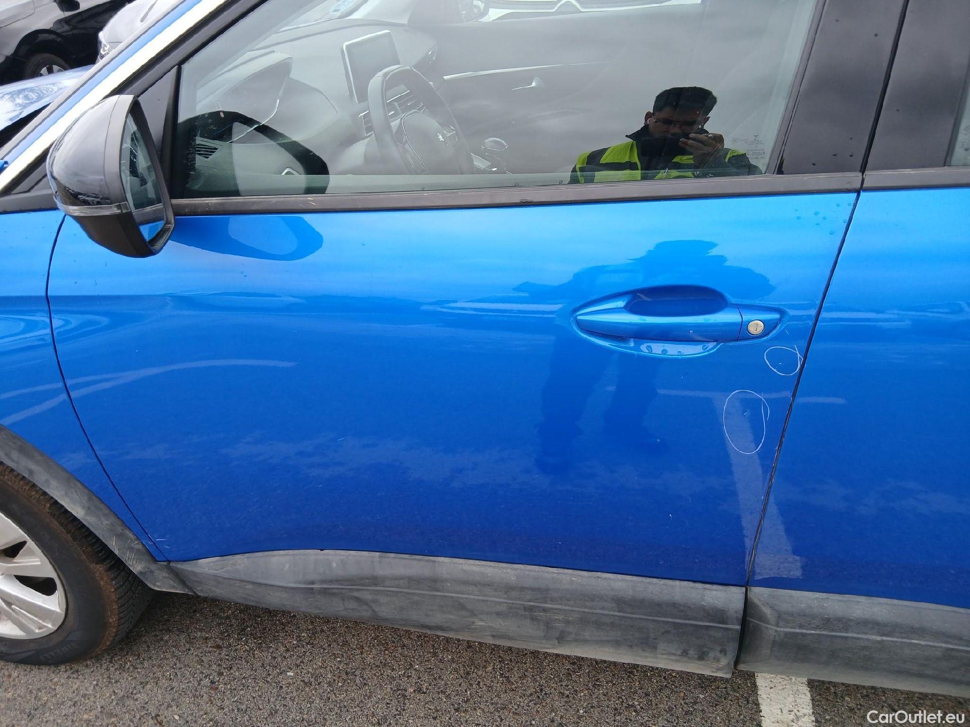  Peugeot  3008 PEUGEOT  / 2020 / 5P / todoterreno 1.2 PureTech 96KW S&S Active Pack #19