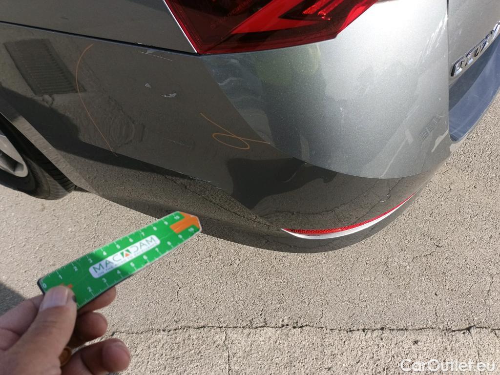  Skoda  Octavia SKODA  / 2020 / 5P / familiar Combi 2.0 TDI 85kW(115CV) DSG Ambition #21