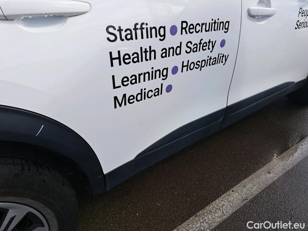  Peugeot  2008 PEUGEOT  / 2019 / 5P / todoterreno Active BlueHDI 81kW (110CV) #15