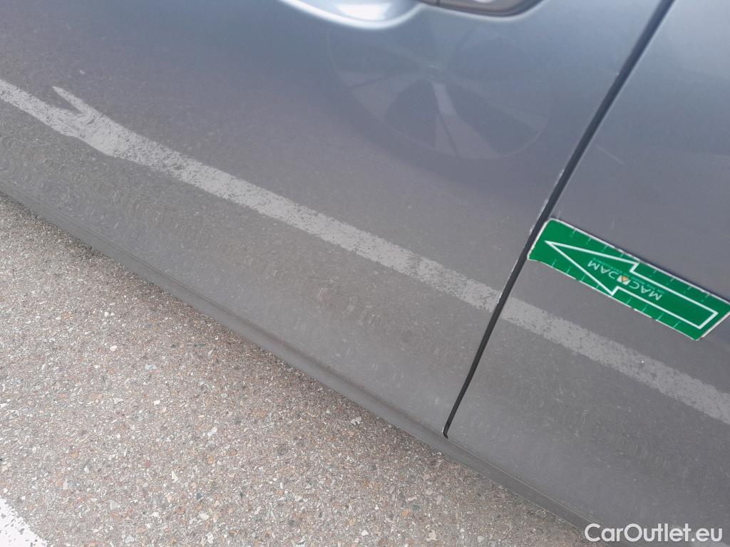  Opel  Corsa OPEL  / 2019 / 5P / berlina con portón 1.2T XHL 74kW (100CV) GS-Line #8