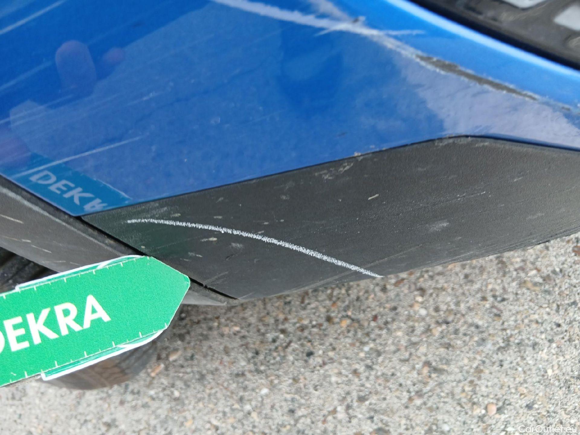  Peugeot  3008 PEUGEOT  / 2020 / 5P / todoterreno 1.2 PureTech 96KW S&S Active Pack #17