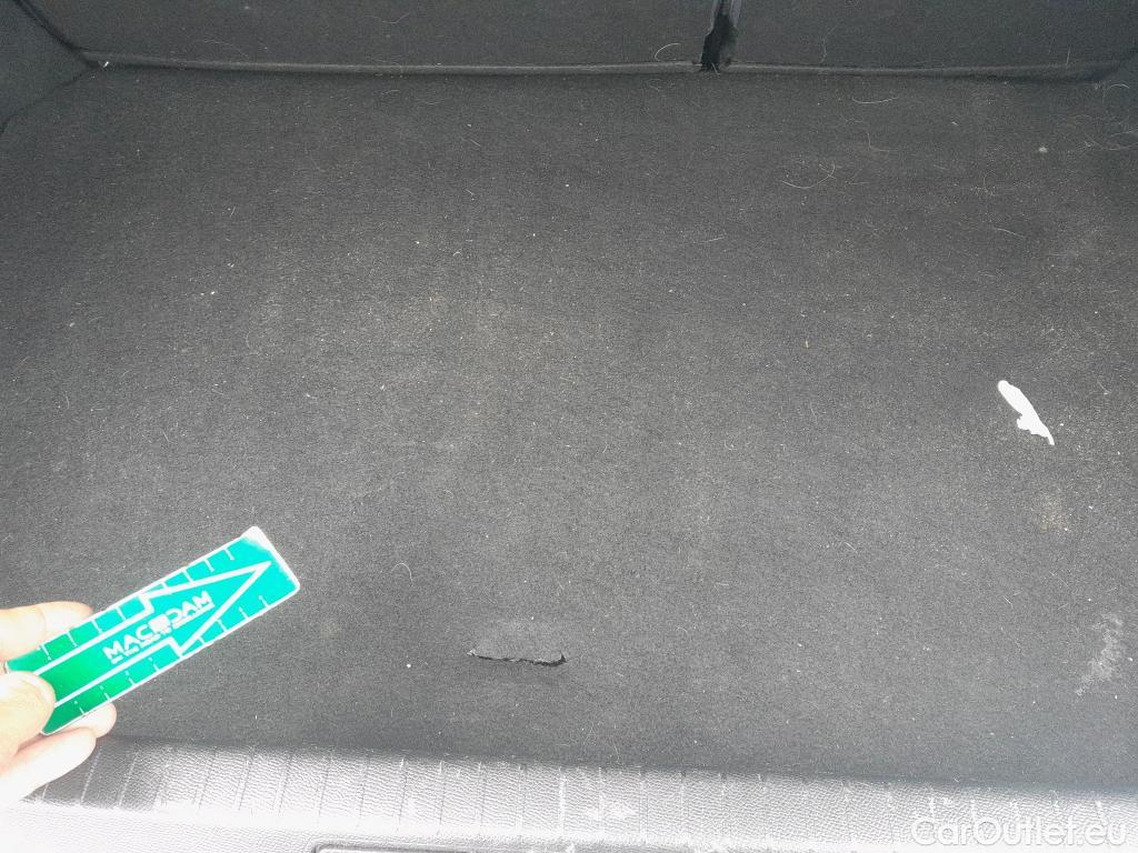  Opel  Corsa OPEL  / 2019 / 5P / berlina con portón 1.2T XHL 74kW (100CV) GS-Line #4