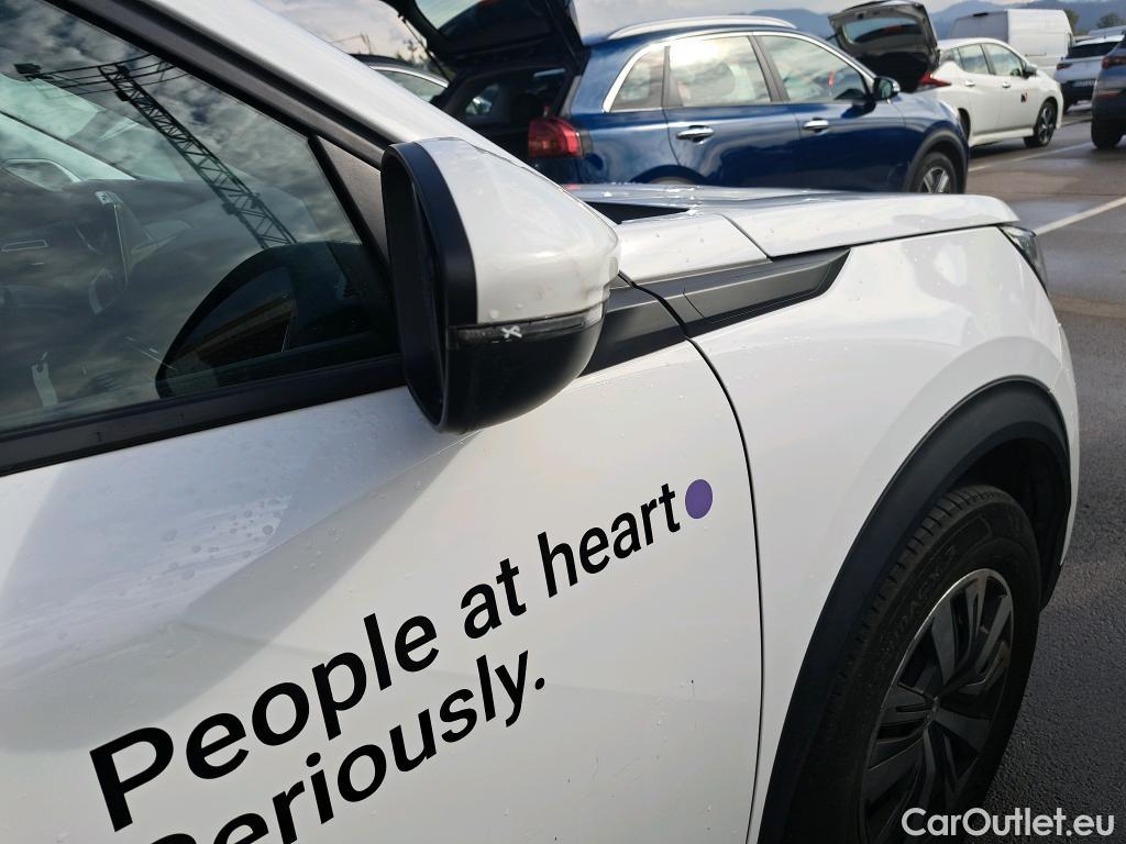  Peugeot  2008 PEUGEOT  / 2019 / 5P / todoterreno Active BlueHDI 81kW (110CV) #9