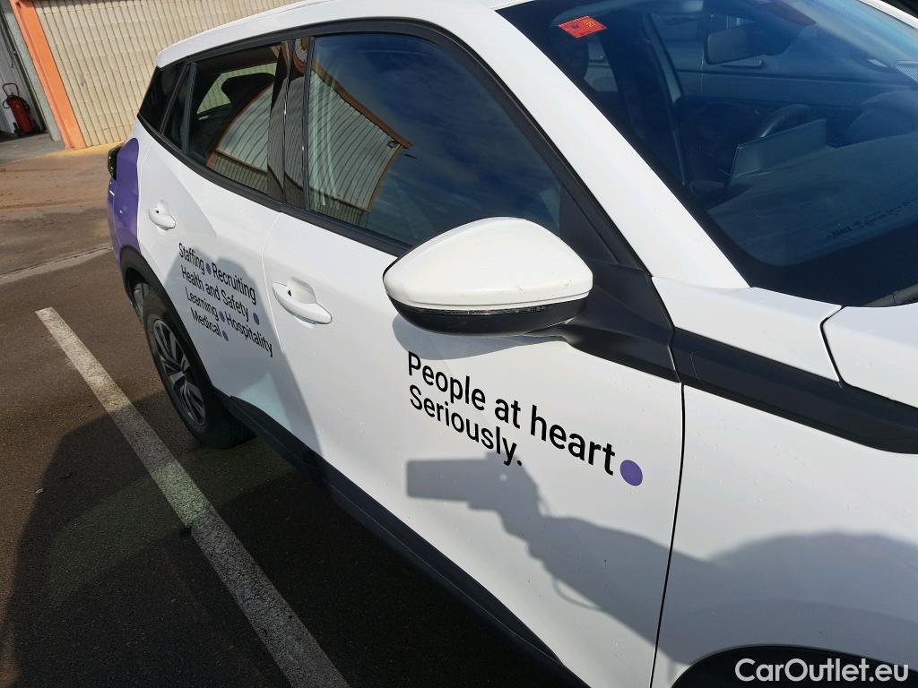  Peugeot  2008 PEUGEOT  / 2019 / 5P / todoterreno Active BlueHDI 81kW (110CV) #8