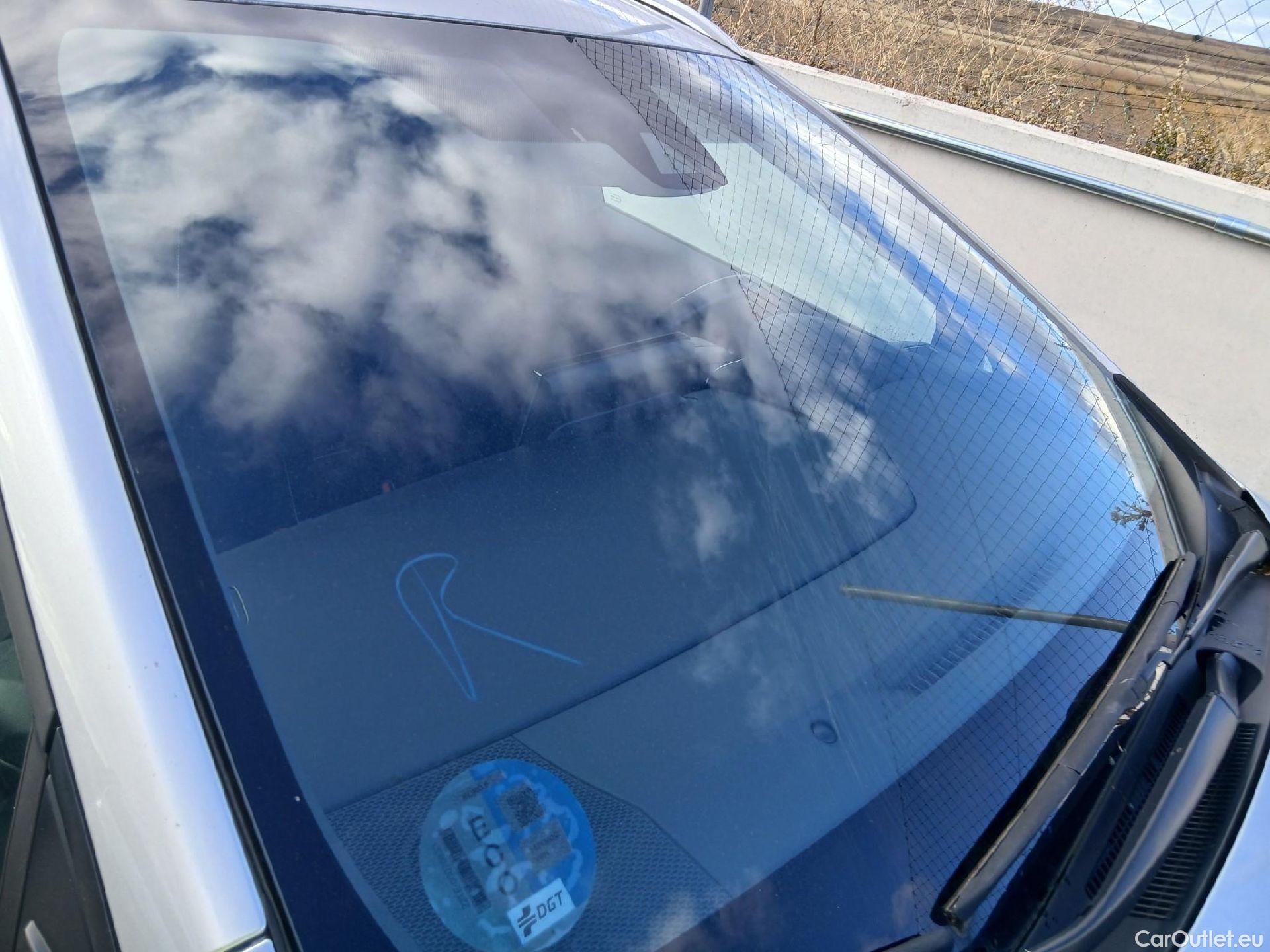  Toyota  Corolla TOYOTA  / 2019 / 5P / familiar 1.8 125H ACTIVE TECH E-CVT TOU SPORT #6