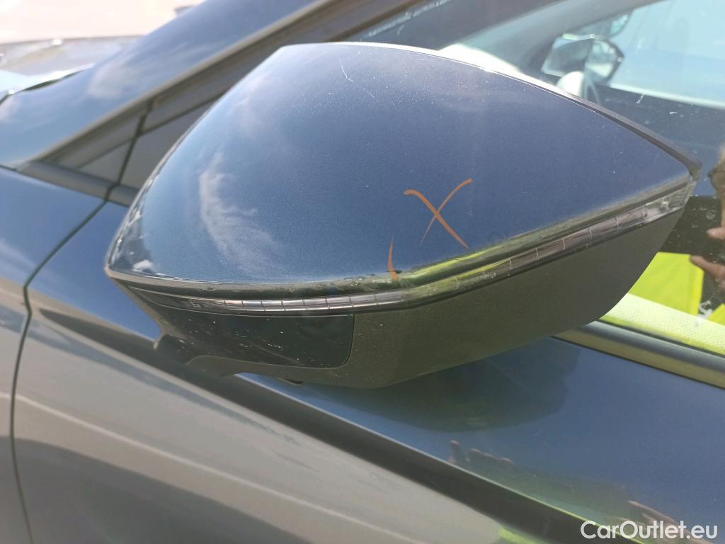  Seat  ATECA SEAT  / 2016 / 5P / todoterreno 1.5 TSI 110kW DSG S&S Style Go #20